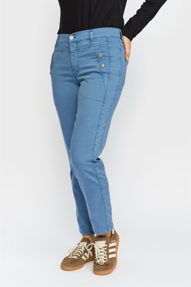 2-Biz Karcemona buks