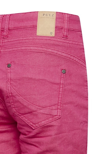 Pulz jeans model Stacia runde former. Højtaljet og super
