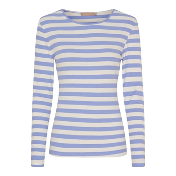 Marta Begonia t-shirt